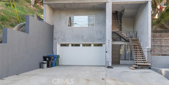Detail Gallery Image 17 of 28 For 4477 Ensenada Dr, Woodland Hills,  CA 91364 - 4 Beds | 3/1 Baths