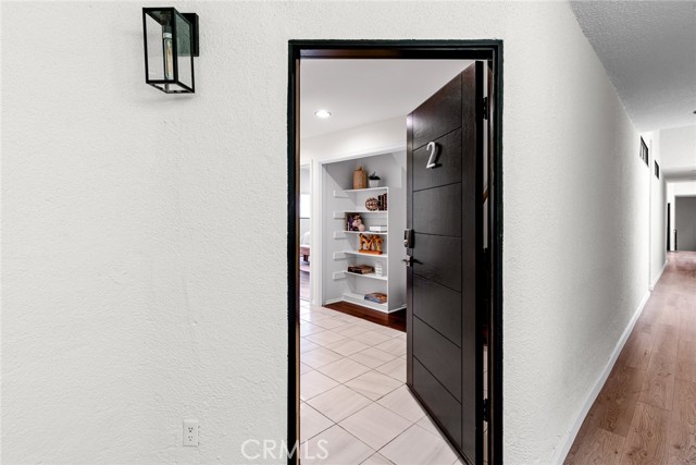 Detail Gallery Image 4 of 25 For 3832 Overland Ave #2,  Culver City,  CA 90232 - 2 Beds | 2/1 Baths