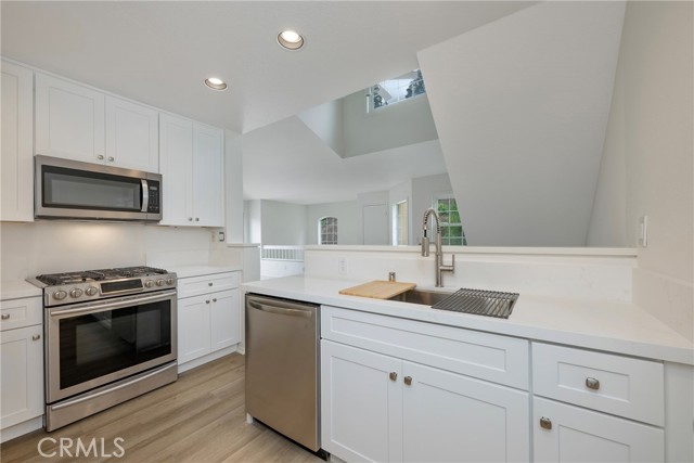 Detail Gallery Image 2 of 31 For 169 Sandcastle, Aliso Viejo,  CA 92656 - 3 Beds | 2 Baths