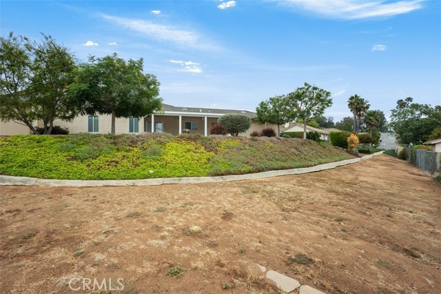 1103 Mcdonald Meadows, Fallbrook CA: https://media.crmls.org/medias/7643ec46-dd7a-4bb7-b1e0-5320577acf9b.jpg