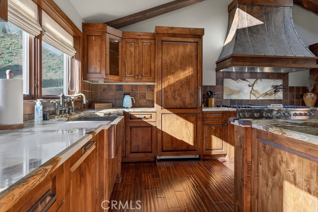 Detail Gallery Image 18 of 64 For 11159 Mcvine, Sunland,  CA 91040 - 4 Beds | 4 Baths