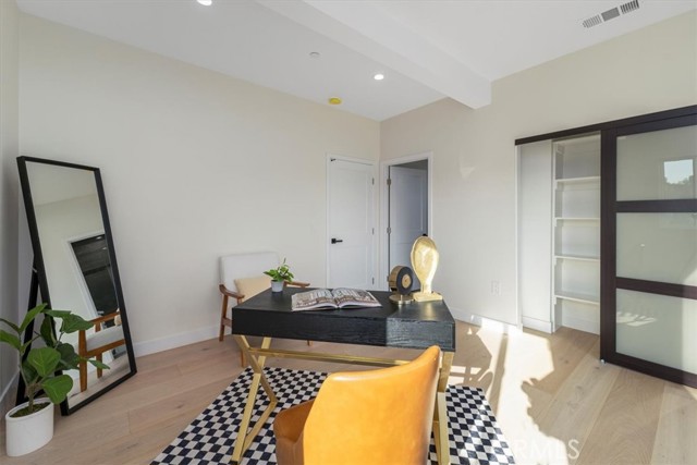 3722 Lomitas Drive, Los Angeles CA: https://media.crmls.org/medias/7644911e-a042-4c18-a268-b48819a05b98.jpg