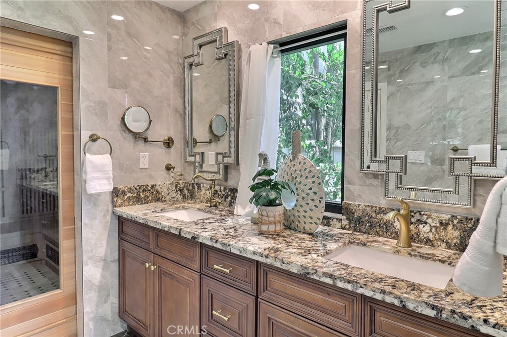 MLS #WS25153368 img 33