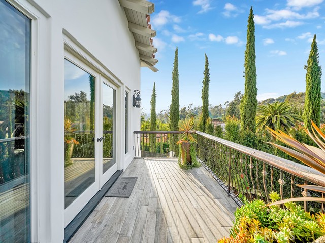 76454feb 2a1c 47b9 A3be 4a5baa2802a2