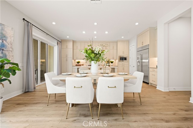 271 Huckleberry, Lake Forest CA: https://media.crmls.org/medias/7645c439-bd6a-44d3-8f3b-7638da6218c2.jpg