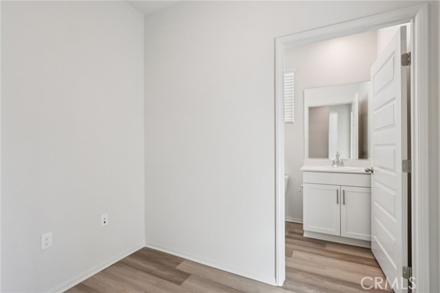 Detail Gallery Image 19 of 38 For 19536 Hanging Rock Rd, Lake Elsinore,  CA 92532 - 4 Beds | 3 Baths