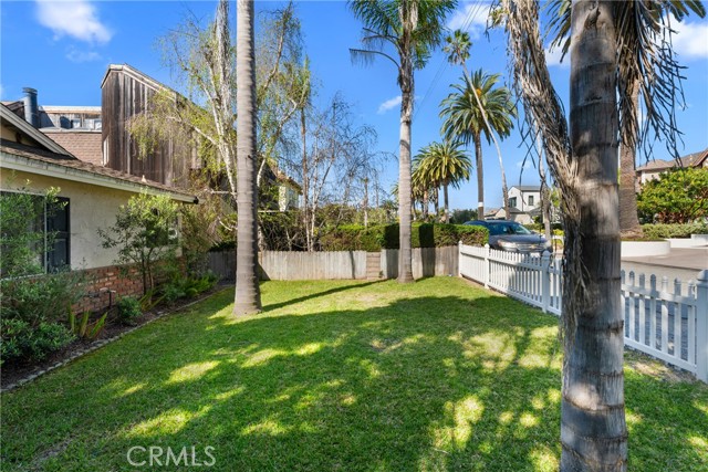 Detail Gallery Image 41 of 50 For 586 36th, Manhattan Beach,  CA 90266 - 3 Beds | 2 Baths