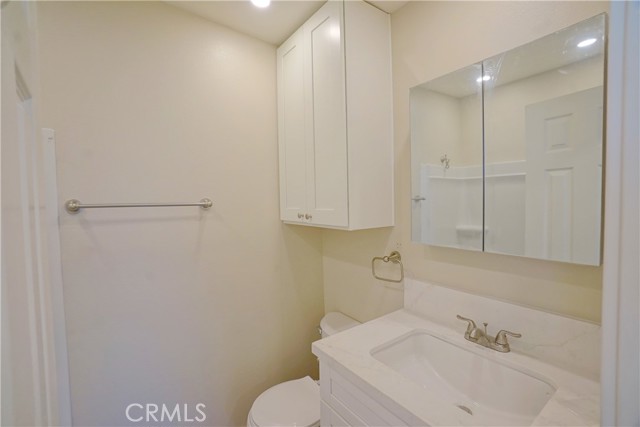 Detail Gallery Image 4 of 15 For 2531 Tampa St, Pomona,  CA 91766 - 2 Beds | 2 Baths