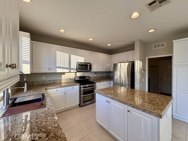 Detail Gallery Image 16 of 44 For 36953 Ascella Ln, Murrieta,  CA 92563 - 4 Beds | 3 Baths