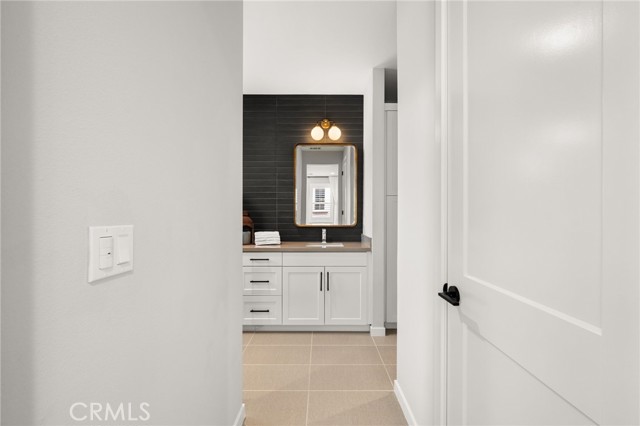 1419 N Indian Hill Boulevard, Claremont CA: https://media.crmls.org/medias/764847d7-8bf3-49aa-9489-0ec166543650.jpg
