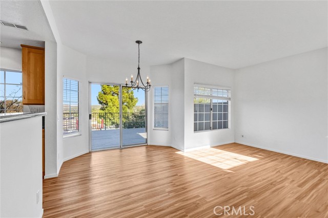 Detail Gallery Image 8 of 31 For 1091 Amberton Lane, Newbury Park,  CA 91320 - 3 Beds | 3 Baths