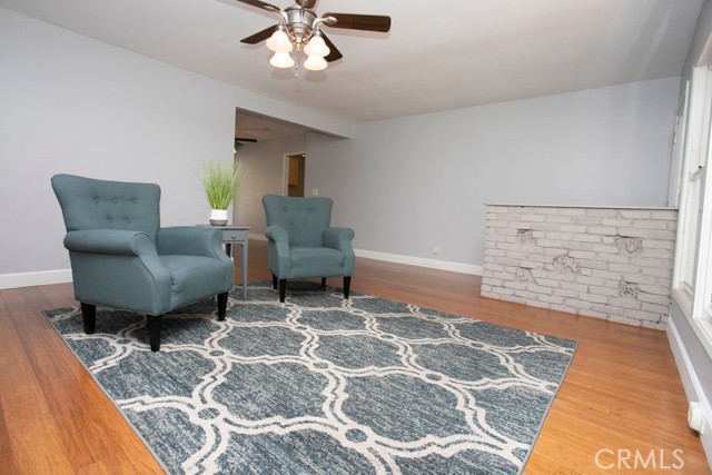 1019 W Milton Drive, Glendora CA: https://media.crmls.org/medias/764888cc-8a00-40fe-b673-9b304df591f6.jpg