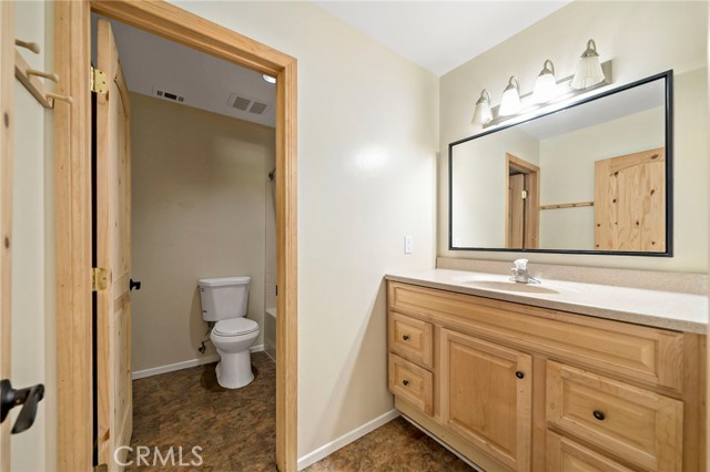 Detail Gallery Image 36 of 51 For 802 Knickerbocker Rd, Big Bear Lake,  CA 92315 - 2 Beds | 2 Baths