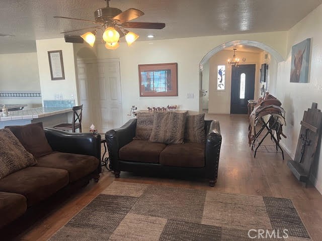 19821 Danielle Way, Apple Valley CA: https://media.crmls.org/medias/764966b8-f209-446a-9f41-92135c3f7746.jpg