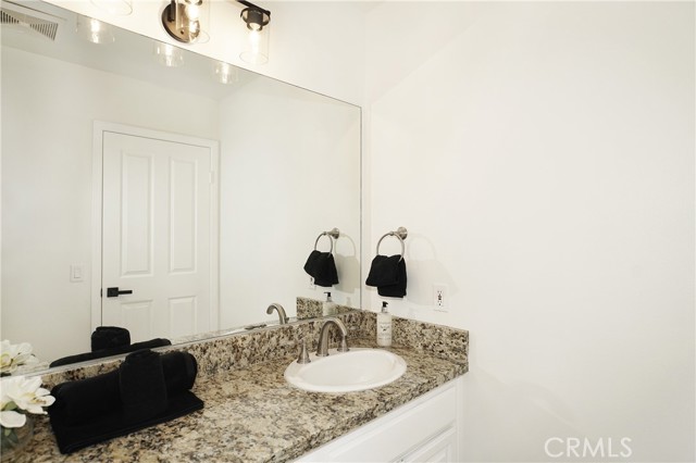 Detail Gallery Image 35 of 70 For 1074 Westcreek Ln, Westlake Village,  CA 91362 - 3 Beds | 2/1 Baths