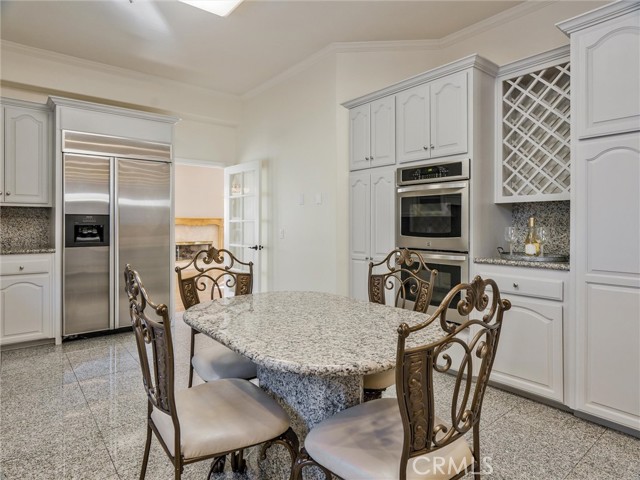 Detail Gallery Image 15 of 59 For 99 W Grandview Ave, Sierra Madre,  CA 91024 - 5 Beds | 4 Baths