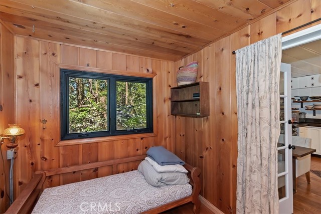 Detail Gallery Image 14 of 52 For 851 Cottage Grove, Lake Arrowhead,  CA 92352 - 2 Beds | 2 Baths