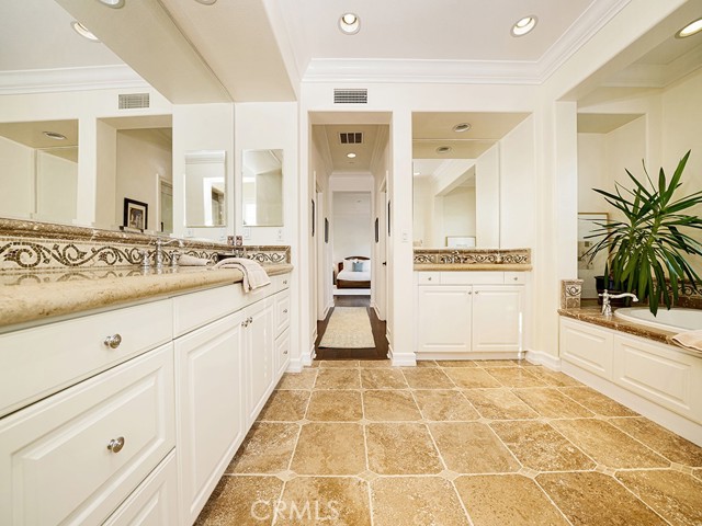 Detail Gallery Image 34 of 72 For 40 via Armilla, San Clemente,  CA 92673 - 4 Beds | 4 Baths