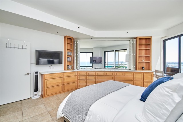 Detail Gallery Image 6 of 31 For 1310 E Ocean Bld #1005,  Long Beach,  CA 90802 - 1 Beds | 1 Baths