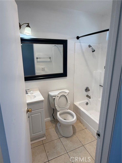 Detail Gallery Image 21 of 24 For 12235 Pine St #5,  Norwalk,  CA 90650 - 2 Beds | 2/1 Baths