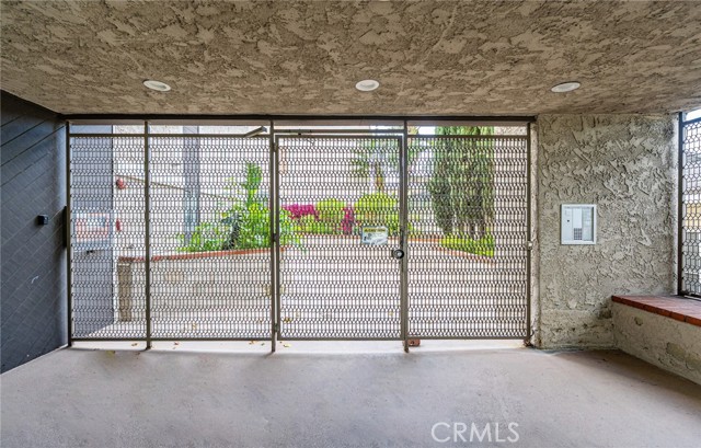 Detail Gallery Image 47 of 50 For 365 W Alameda Ave #203,  Burbank,  CA 91506 - 3 Beds | 2 Baths