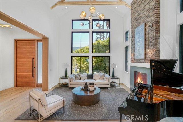 4961 Edgerton Avenue, Encino CA: https://media.crmls.org/medias/764c3f48-5fbd-4792-9d43-9c9d1ebabeb9.jpg
