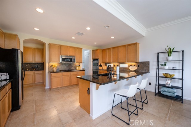 23929 Fawnskin Drive, Corona CA: https://media.crmls.org/medias/764cadd3-9c9a-4eb1-8425-8eca346335b6.jpg