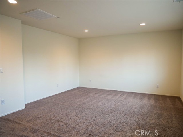 Detail Gallery Image 10 of 19 For 2447 E Salem St, Ontario,  CA 91761 - 4 Beds | 3 Baths