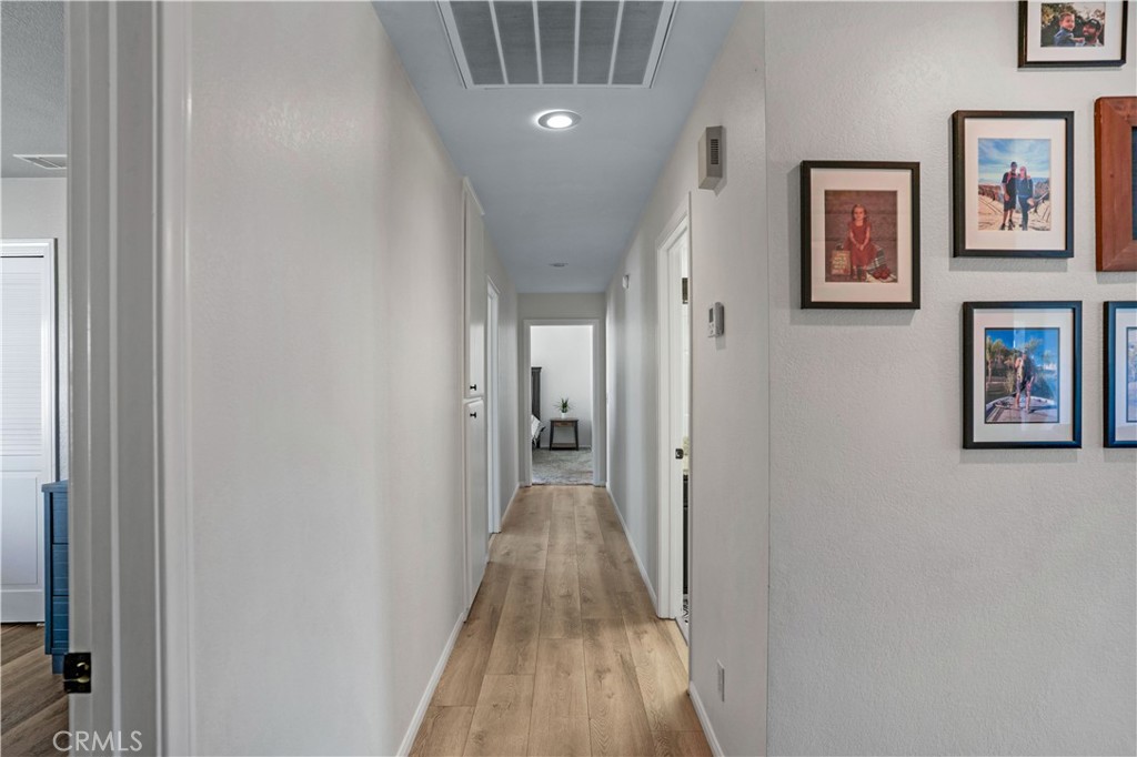 https://media.crmls.org/medias/764d8e08-2e17-462b-b434-e88f070f6992.jpg?preset=X-Large