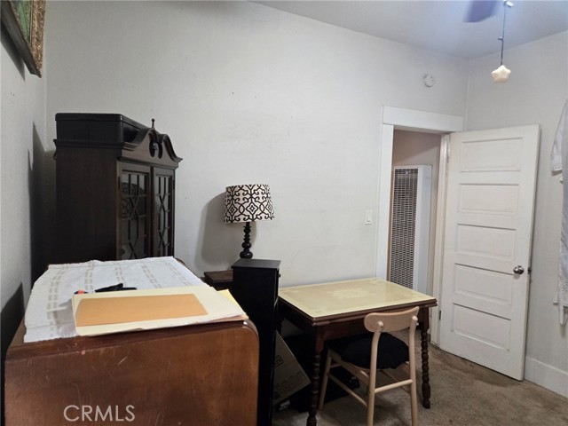 1121 Gladys Avenue, Long Beach CA: https://media.crmls.org/medias/764d907f-6831-44eb-a4b0-716d82d3a2ae.jpg