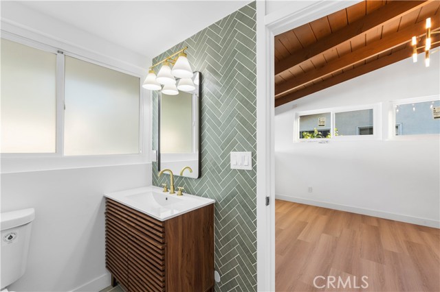 Detail Gallery Image 36 of 73 For 8513 Fullbright Ave, Winnetka,  CA 91306 - 4 Beds | 2 Baths