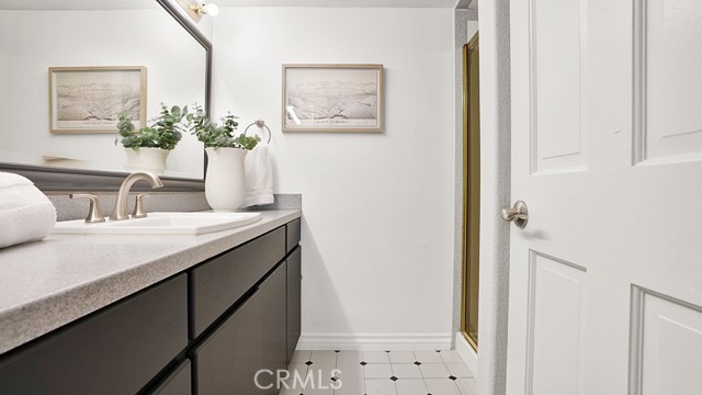 Detail Gallery Image 16 of 33 For 5011 Cambridge, Westminster,  CA 92683 - 4 Beds | 2/1 Baths