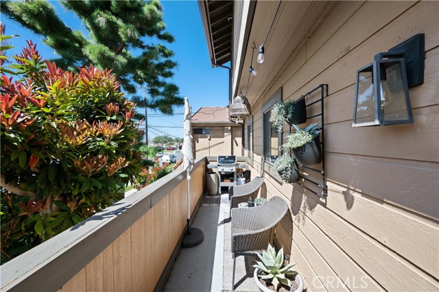 Detail Gallery Image 15 of 27 For 1465 W 179th St #1,  Gardena,  CA 90248 - 2 Beds | 2/1 Baths