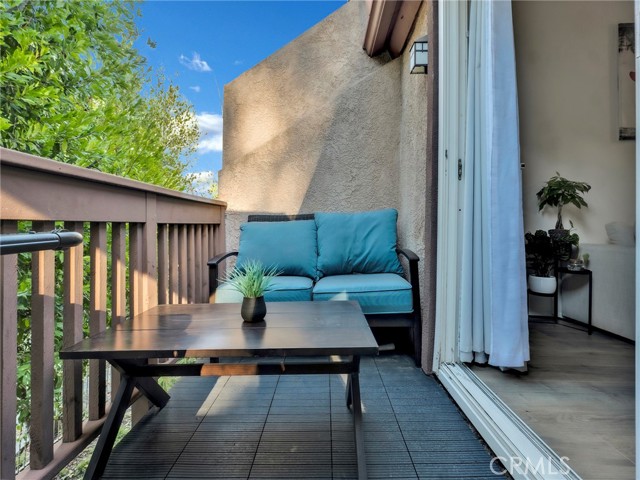 Detail Gallery Image 8 of 45 For 7050 Shoup Ave #225 #225,  Canoga Park,  CA 91303 - 1 Beds | 1 Baths