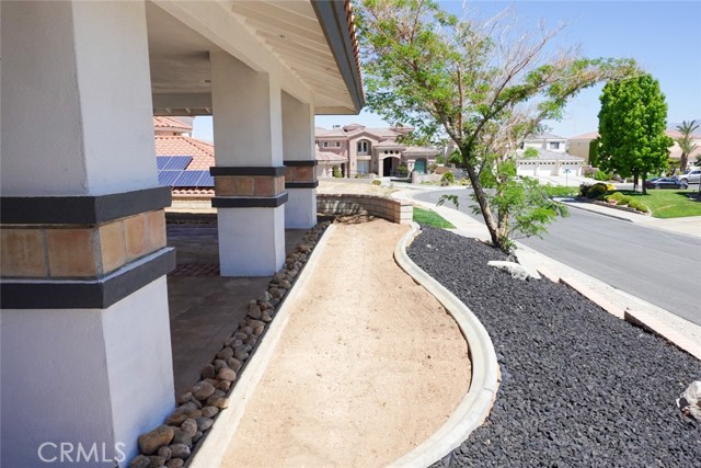 Detail Gallery Image 15 of 53 For 13135 Candleberry Ln, Victorville,  CA 92395 - 3 Beds | 2/1 Baths