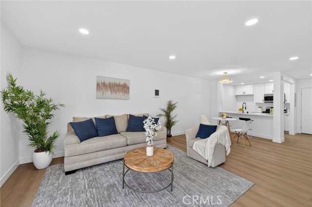 Detail Gallery Image 14 of 34 For 14004 Edgewater Dr, Norwalk,  CA 90650 - 2 Beds | 1 Baths