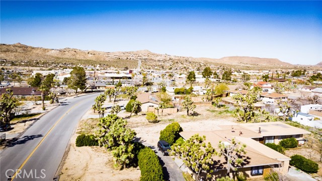 Detail Gallery Image 30 of 31 For 7411 Joshua Ln, Yucca Valley,  CA 92284 - 6 Beds | 2 Baths