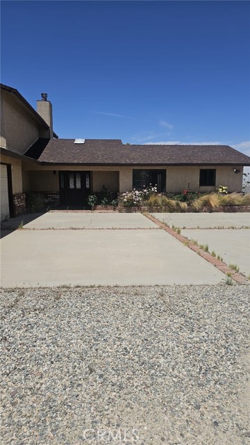 Detail Gallery Image 2 of 33 For 2910 Silver Ridge Dr, Pinon Hills,  CA 92372 - 4 Beds | 3 Baths