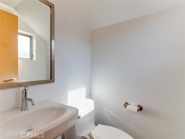 Detail Gallery Image 18 of 40 For 1130 Prospect Ave, Hermosa Beach,  CA 90254 - 4 Beds | 4 Baths