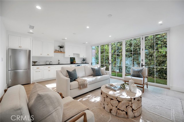 Detail Gallery Image 42 of 49 For 620 12th Street, Manhattan Beach,  CA 90266 - 5 Beds | 4/1 Baths