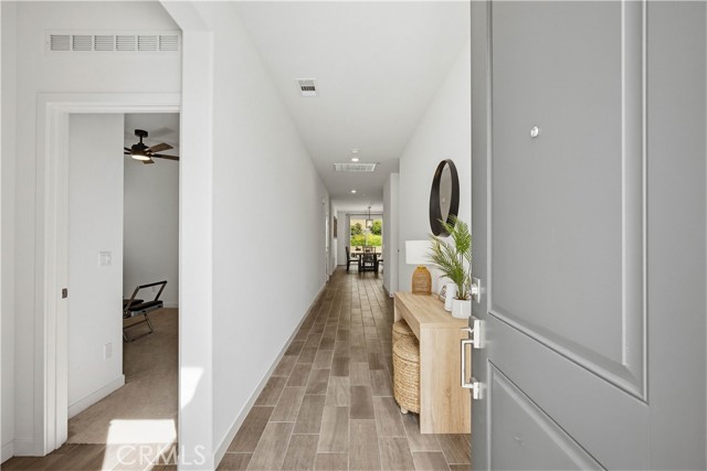 Detail Gallery Image 5 of 43 For 16746 Mistletoe, Fontana,  CA 92336 - 3 Beds | 2 Baths