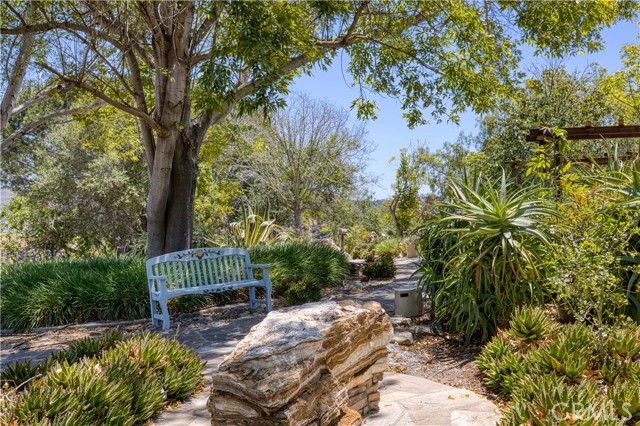 1220 Bassi Drive, San Luis Obispo CA: https://media.crmls.org/medias/76528150-9826-4c0f-94d5-5e45dd5e519f.jpg