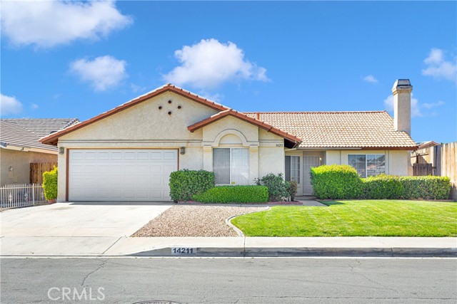 14211 Piedmont Dr, Victorville, CA 92392