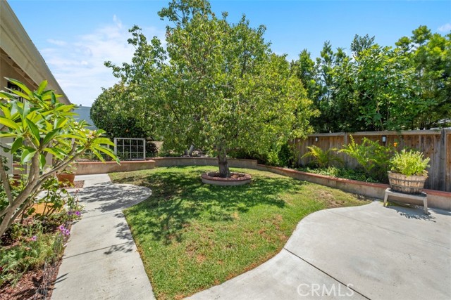 26536 Morena Drive, Mission Viejo CA: https://media.crmls.org/medias/7652c4e4-c5a0-497c-9aba-4b789f97f116.jpg