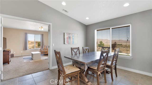 Detail Gallery Image 16 of 42 For 29628 Mountain View Rd, Lucerne Valley,  CA 92356 - 4 Beds | 2/1 Baths