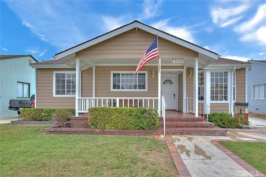 4212 Nipomo Avenue, Lakewood, CA 90713