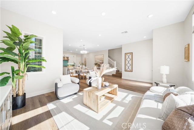 Detail Gallery Image 8 of 59 For 105 Chorus, Irvine,  CA 92618 - 4 Beds | 3/2 Baths