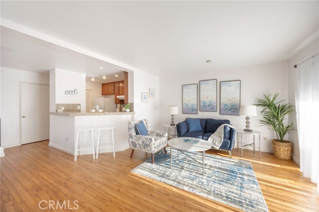 Front Image Thumbnail for CRPW25272399