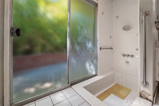 3635 Royal Woods photo 25