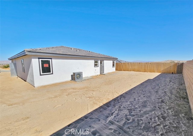 Detail Gallery Image 13 of 46 For 73421 Corbin Rd, Twentynine Palms,  CA 92277 - 3 Beds | 3/1 Baths